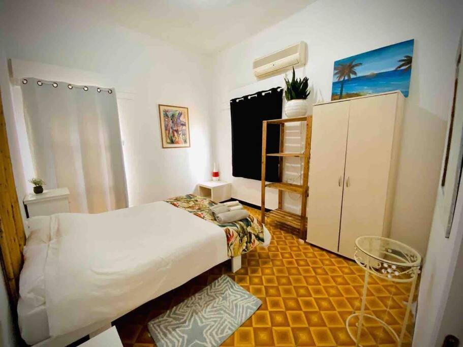 Entire Apartment Facing The Sea テル・アビブ エクステリア 写真