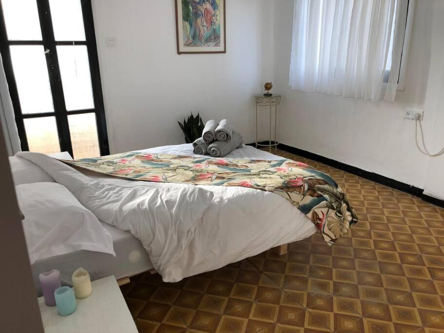 Entire Apartment Facing The Sea テル・アビブ エクステリア 写真